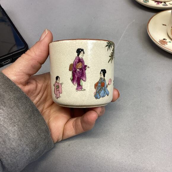 Set Of 6 Vintage Satsuma Japanese Porcelain Cups & Saucers - Picture 2 of 16